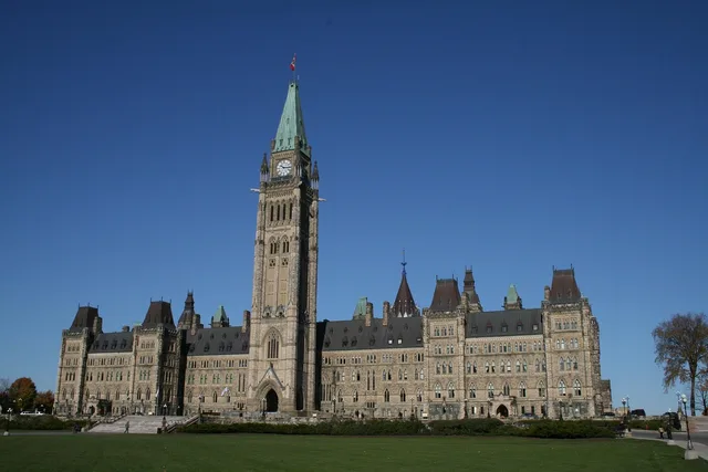 canada, ottawa, houses of parliament, ottawa, ottawa, ottawa, ottawa, ottawa. Bilingual social media workflows in Ottawa and Montreal compared