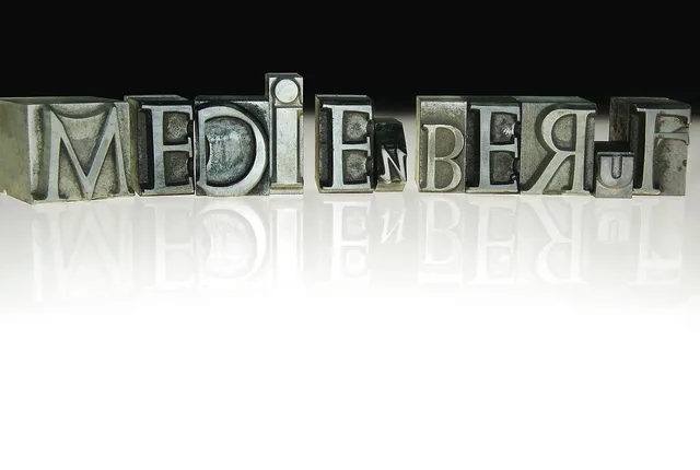 media profession, media, lead set, reflection. Social media lead forms: which rules cover the follow-up