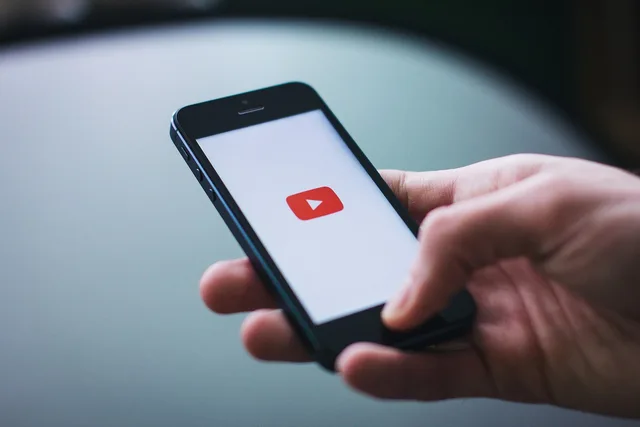 youtube, iphone, smartphone, mobile, cell phone, technology, business, social media, video, youtube, youtube, youtube, youtube, youtube. How to measure social media analytics for business teams
