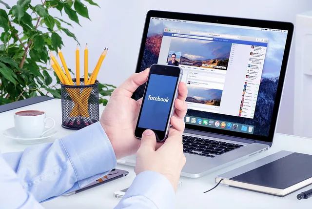 facebook, social media, social media marketing, smartphone, laptop, workspace, office break, office hour, desk, facebook marketing, facebook ads, facebook ads, facebook ads, facebook ads, facebook ads, facebook ads. How to build an organic social media benchmark from your own ninety day export