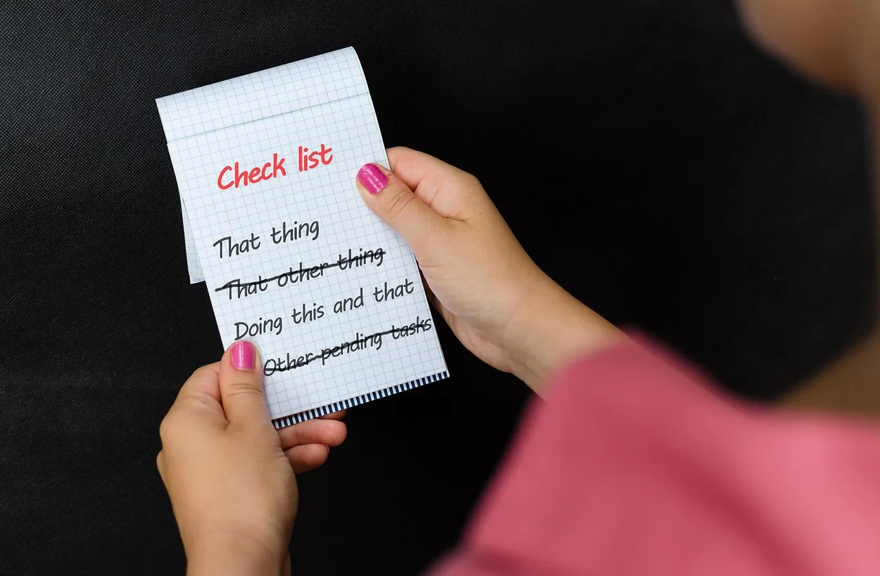 checklist, tasks, notepad, note, items, paper, priorities, organization, list, closeup, checklist, checklist, checklist, priorities, priorities, priorities, priorities, priorities. Social commerce marketing checklist: review prompts