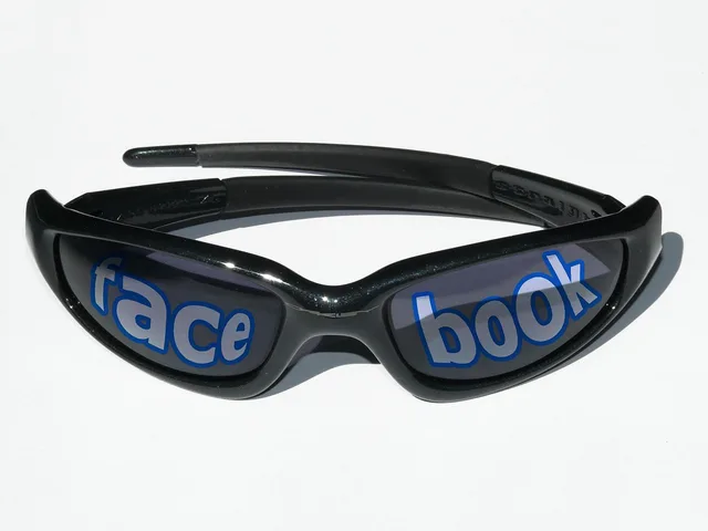 facebook, social media, privacy policy, privacy, public, see, sunglasses, glasses. Social media analytics trends worth taking seriously